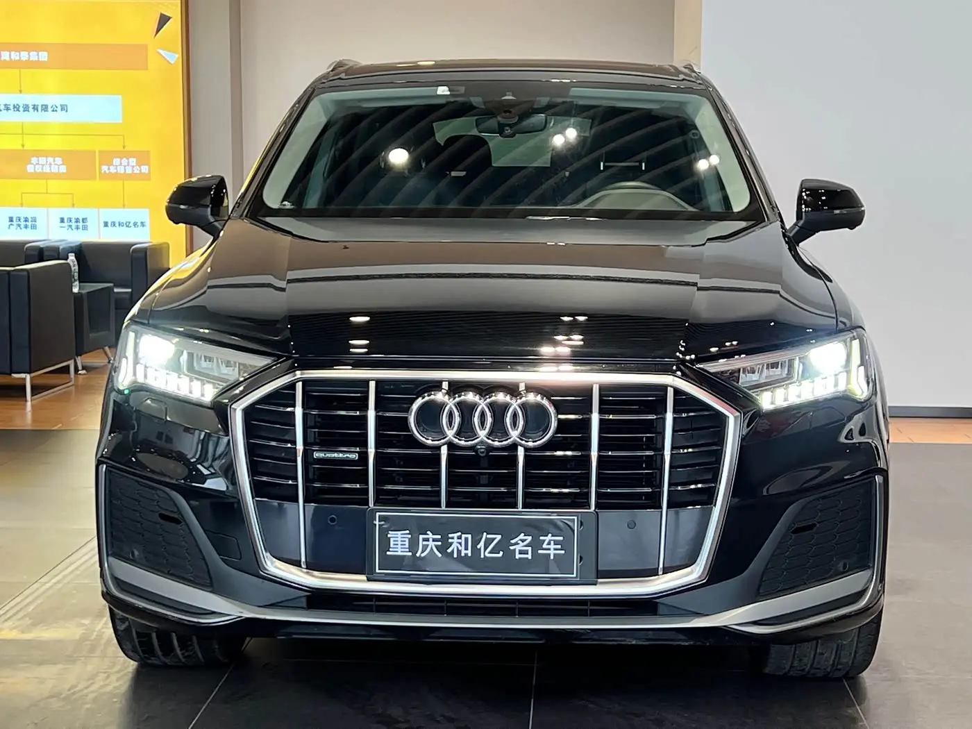 Audi Q7 2022 — Фото 2/20
