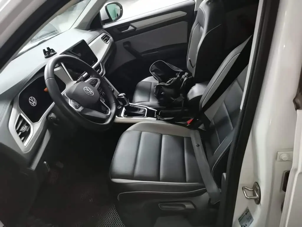 Volkswagen T-ROC 2024 — Photo 15/20