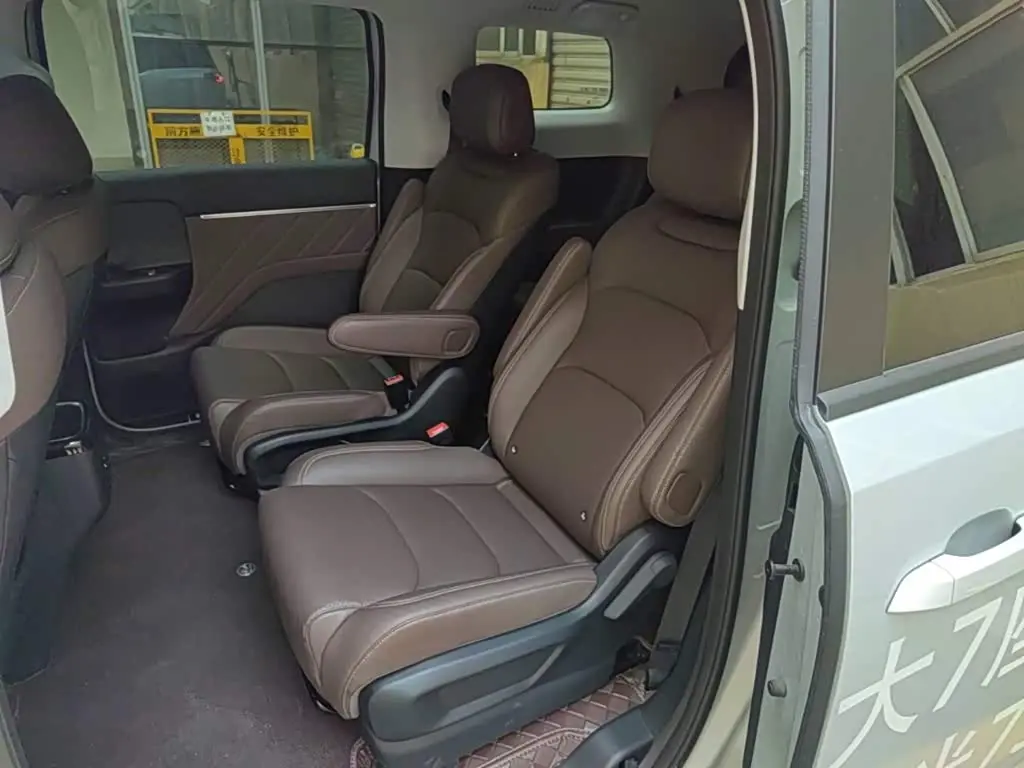 Wuling Motors Xingguang 730 New Energy 2025 — Фото 13/20