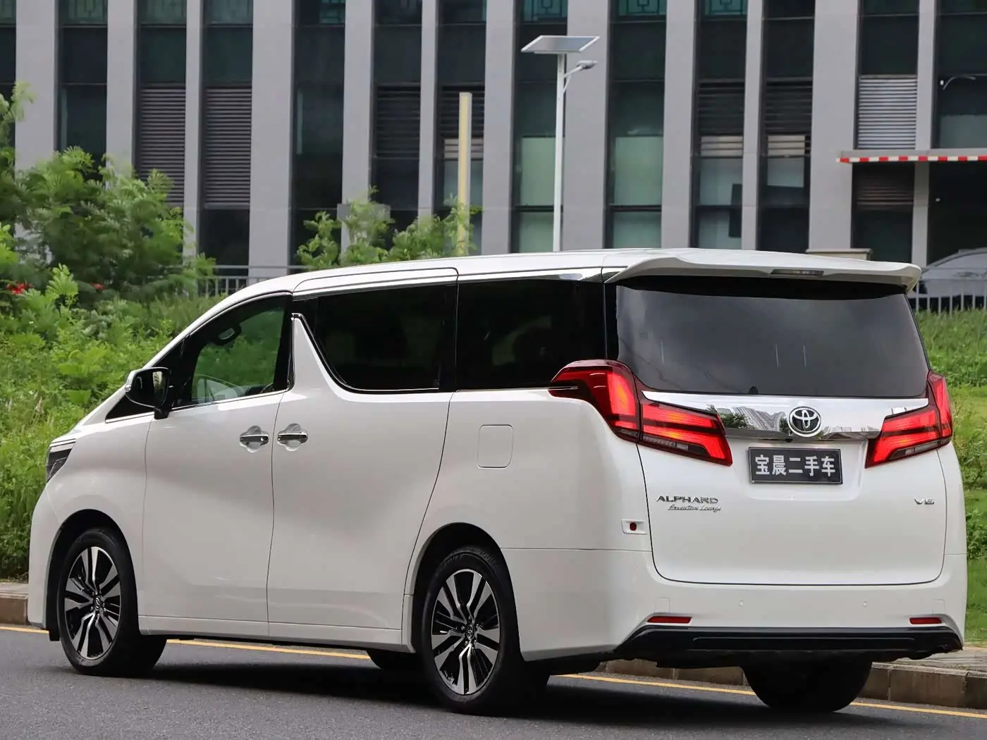 Toyota Alphard 2019 — Фото 4/14