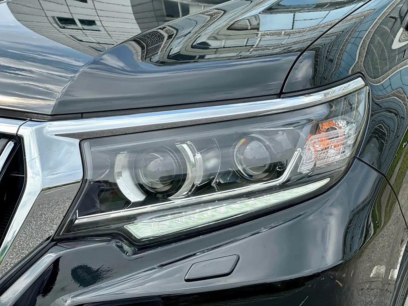 Toyota Prado 2019 — Фото 2/20