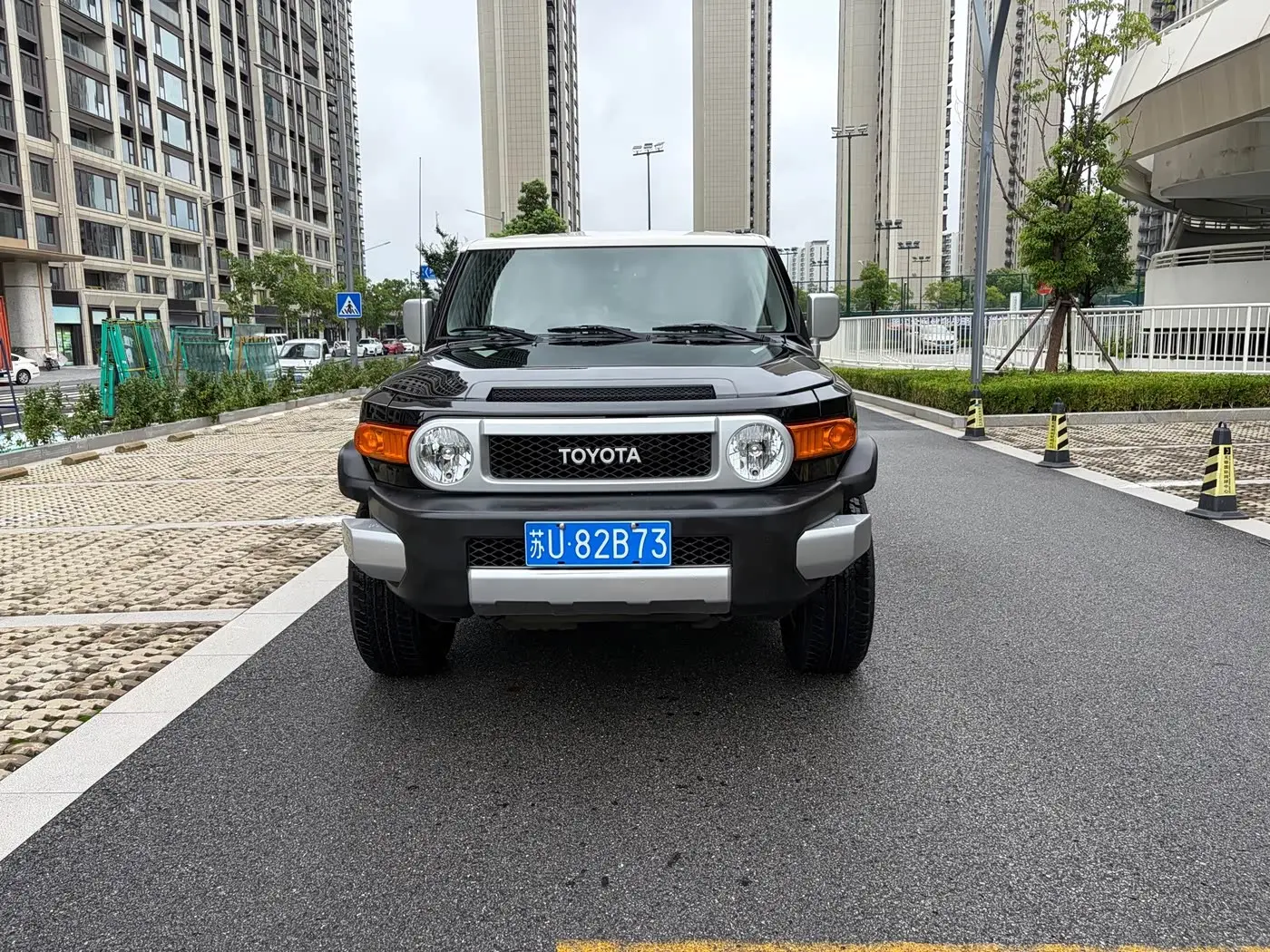 Toyota FJ Cruiser 2014 — Photo 2/20