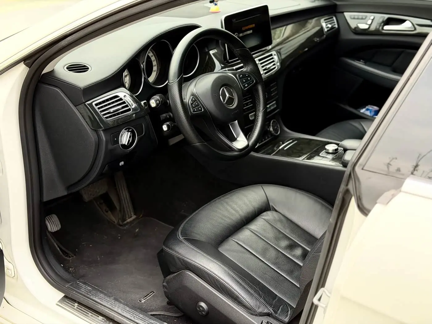 Mercedes-Benz CLS 2015 — Photo 5/20