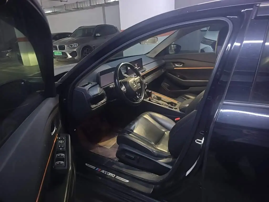 Honda Accord 2024 — Photo 18/20