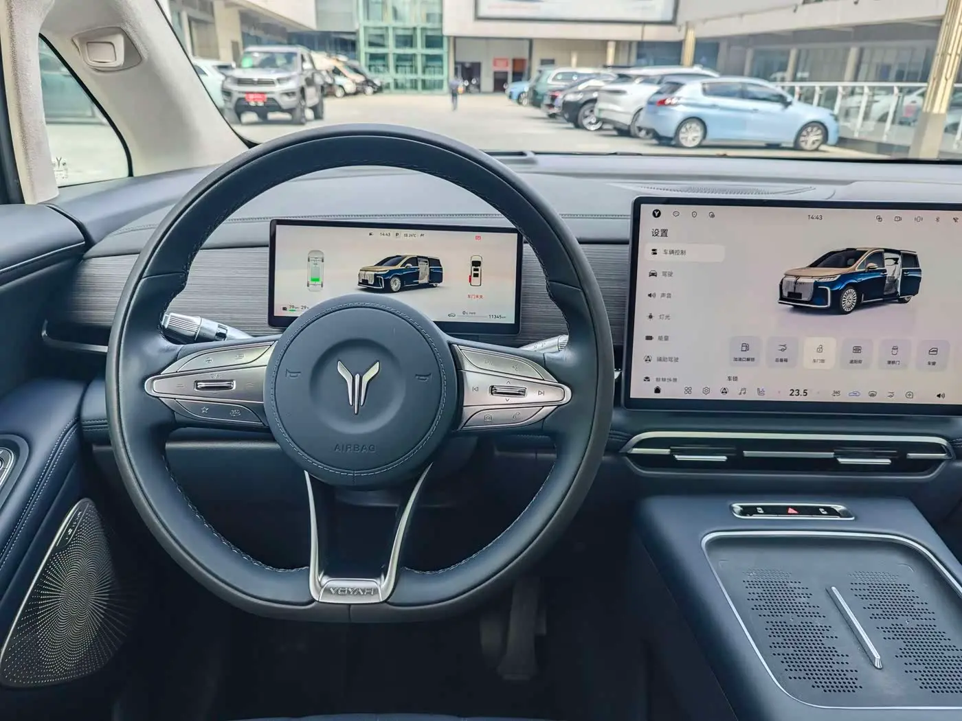 Voyah Auto Voyah Dreamer 2025 — Photo 14/20