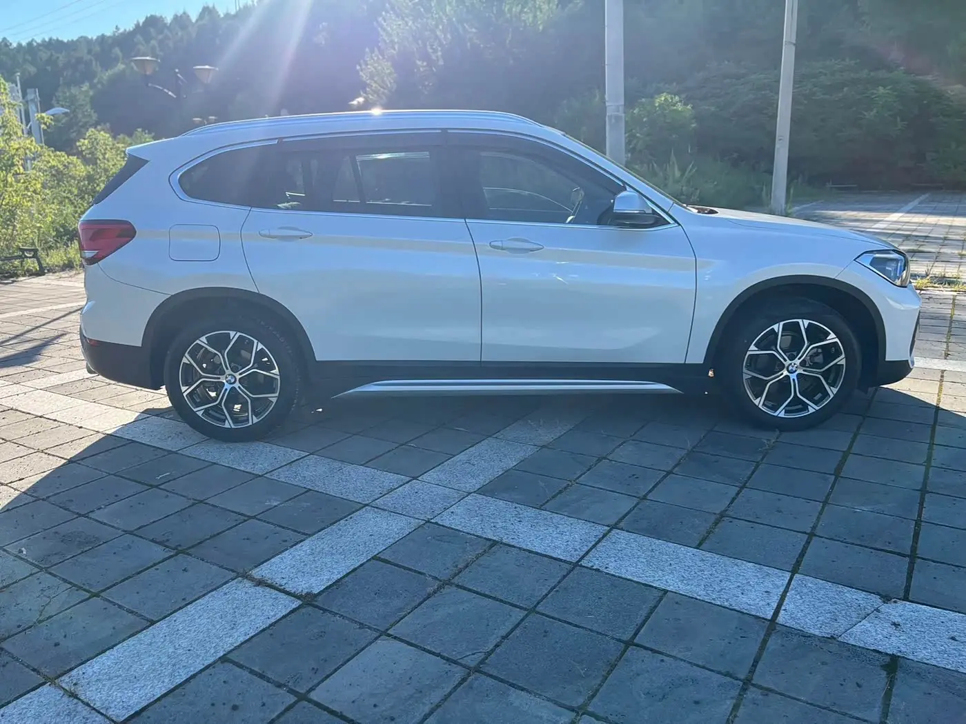 BMW X1 2022 — Фото 4/20