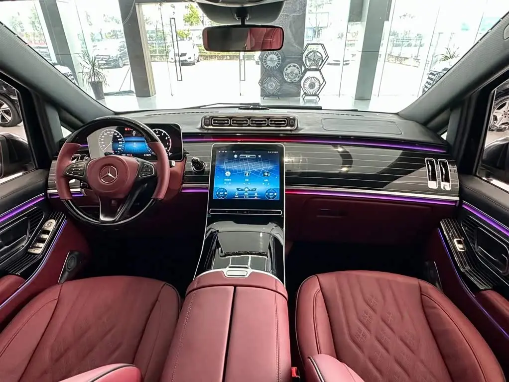 Mercedes-Benz Vito 2024 — Photo 6/20
