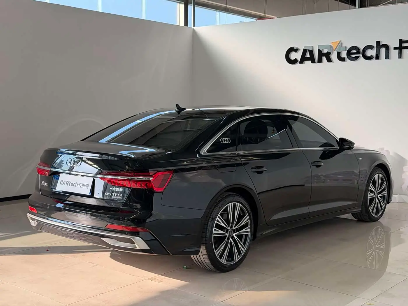 Audi A6L 2024 — Photo 7/9