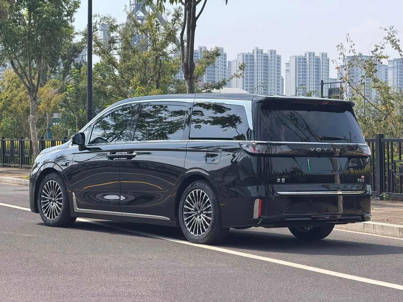 Voyah Auto Voyah Dreamer 2025 — Şəkil 4/20