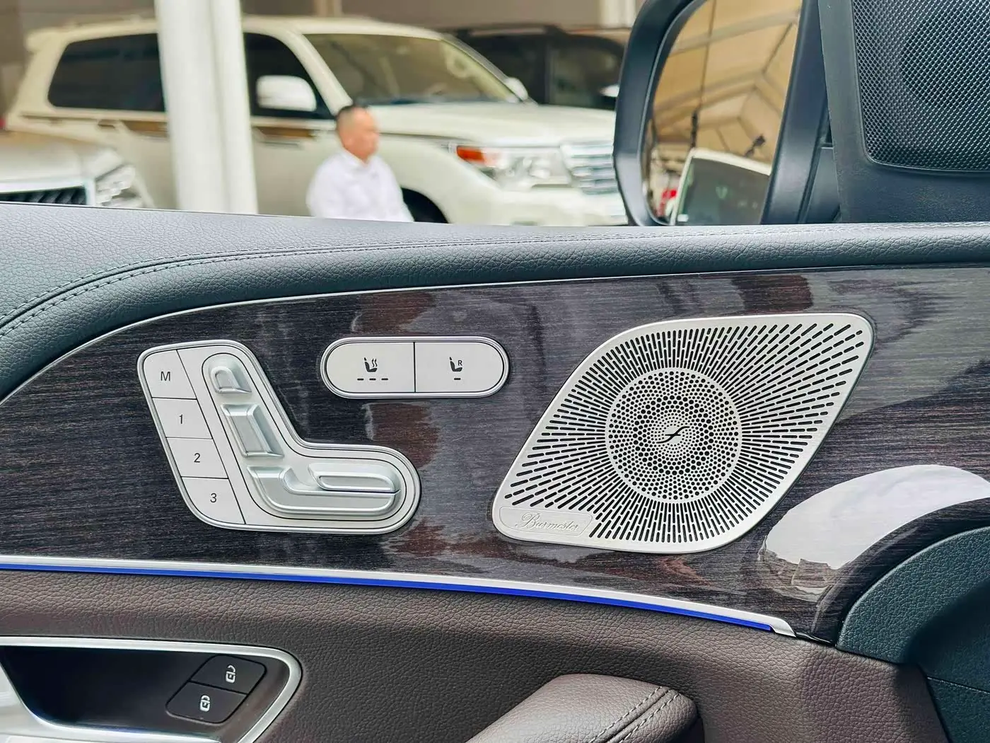 Mercedes-Benz GLS 2022 — Фото 11/16