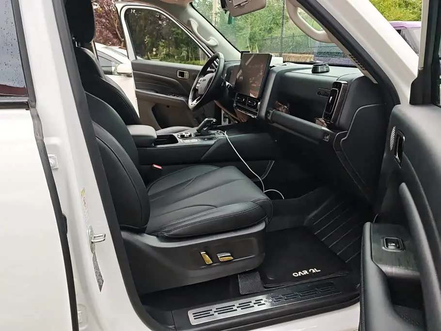 Haval H9 2025 — Photo 8/16