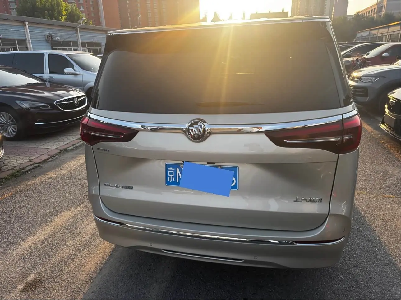 Buick GL8 2022 — Photo 15/16
