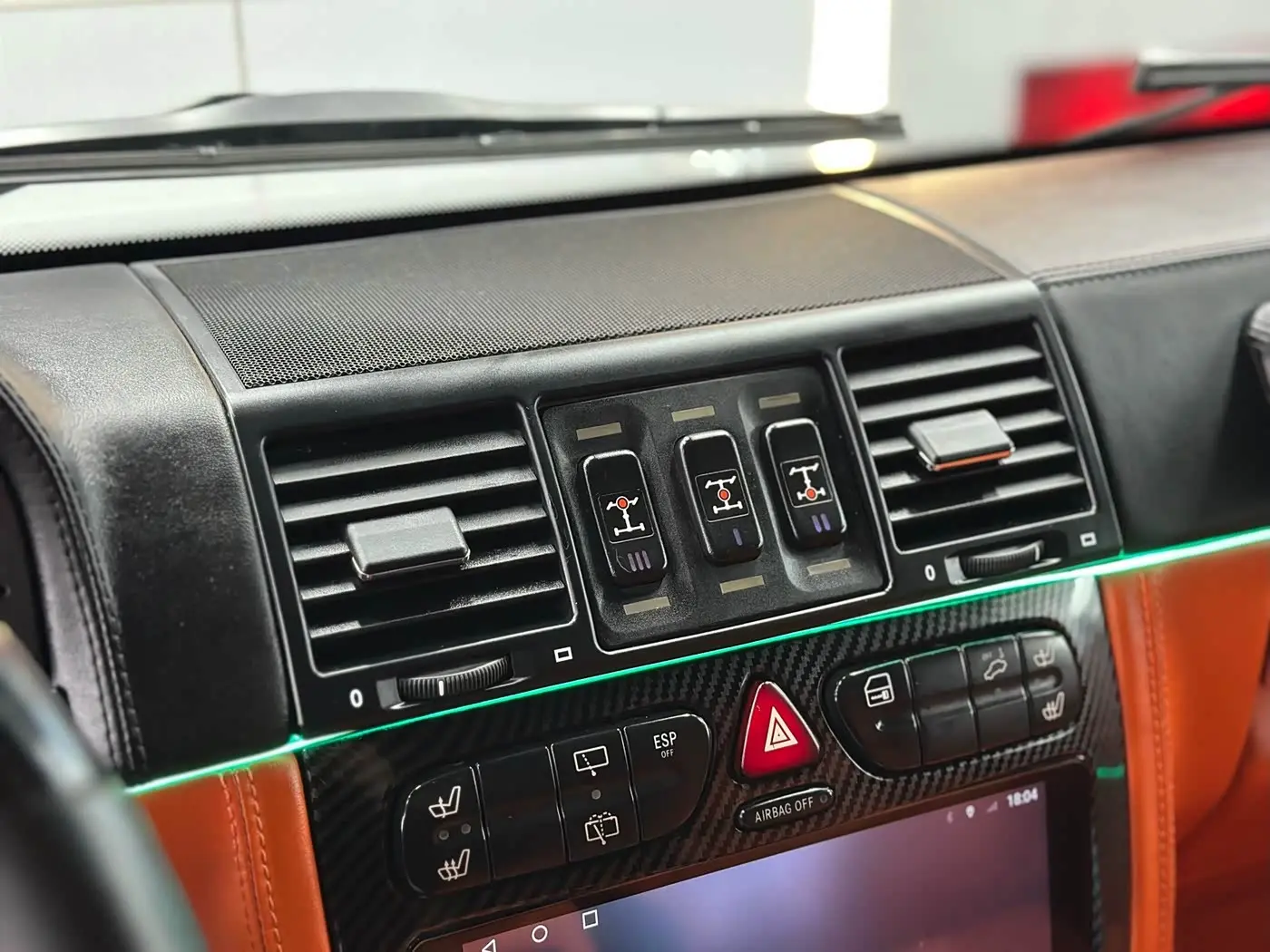 Mercedes-Benz G-Class 2004 — Photo 12/20