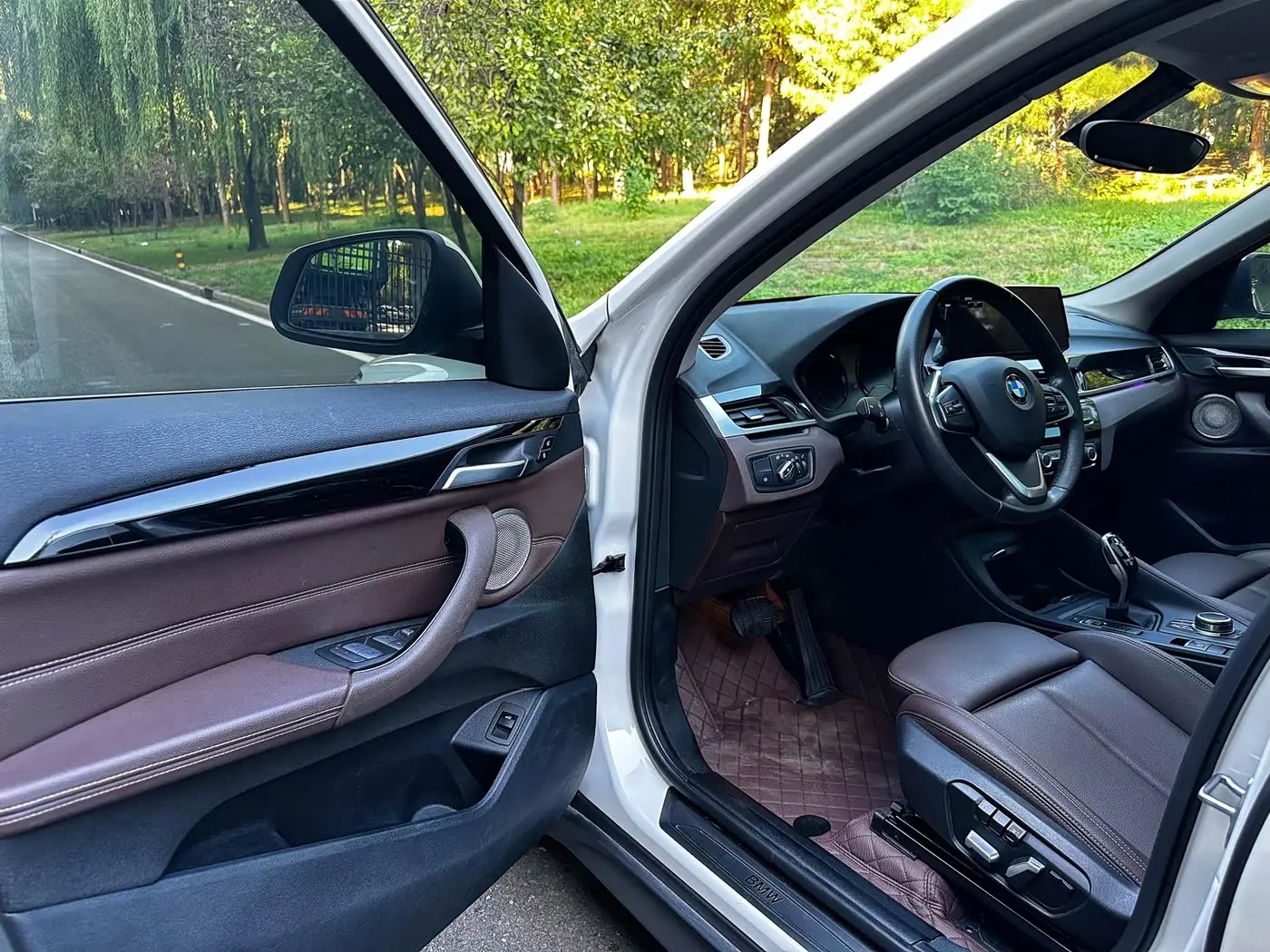 BMW X1 2021 — Photo 7/18
