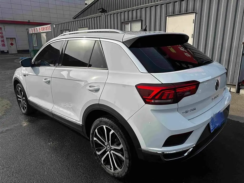 Volkswagen T-ROC 2022 — Фото 17/18