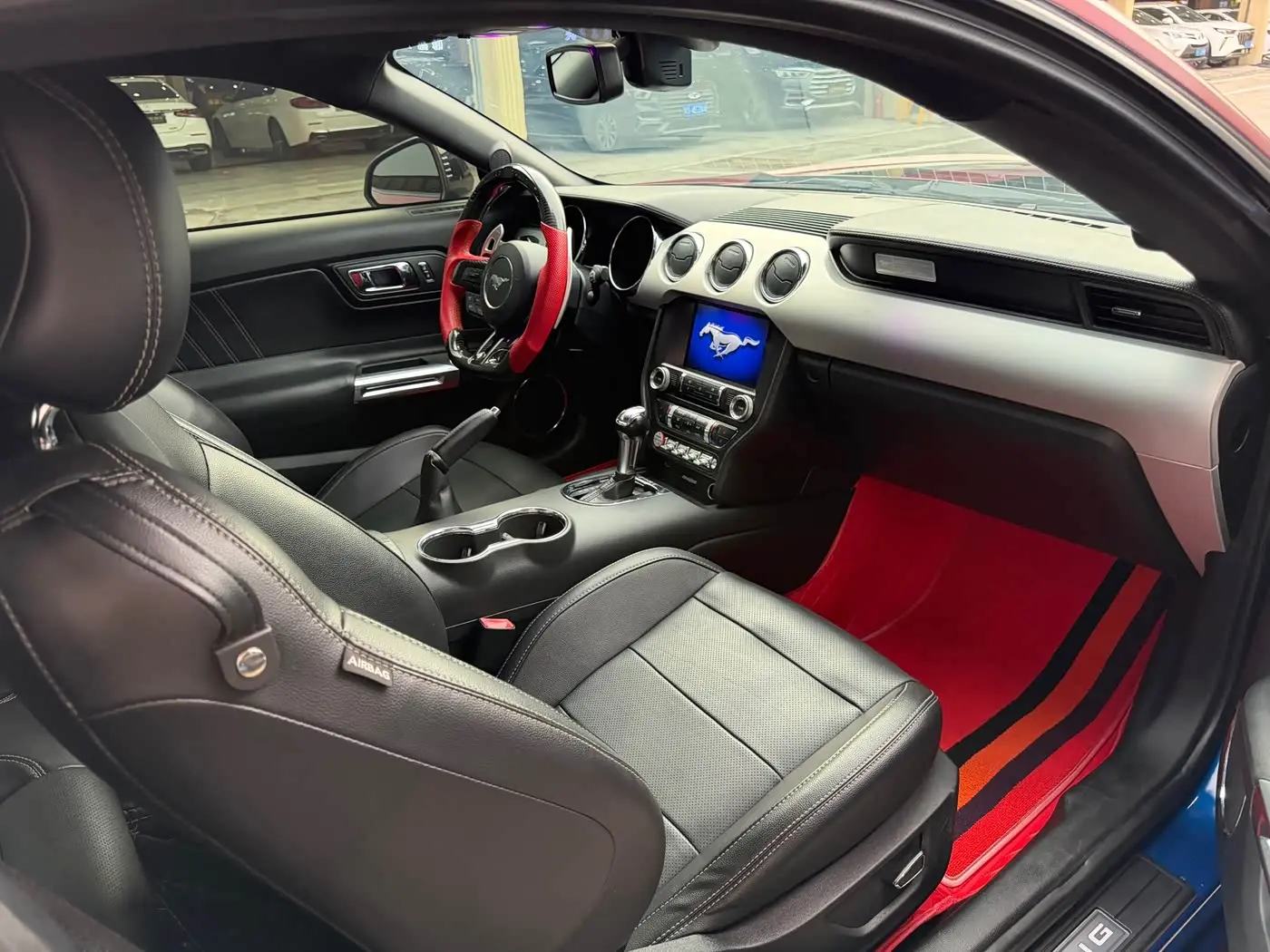 Ford Mustang 2017 — Photo 7/9