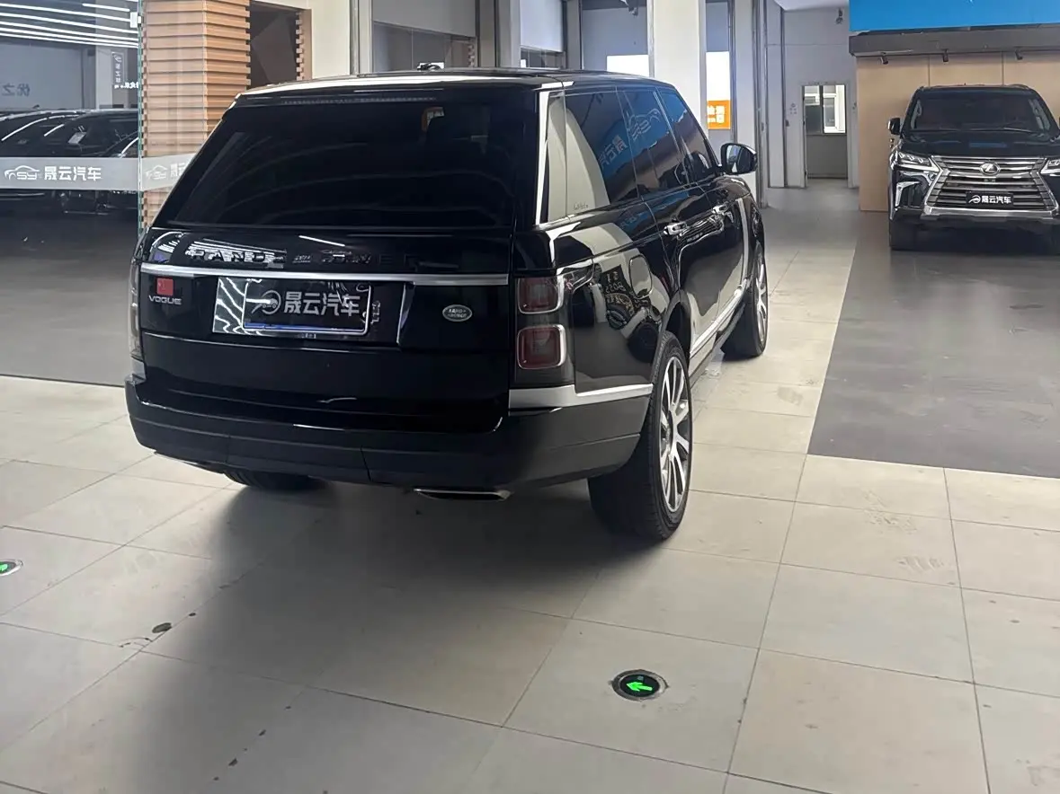 Land Rover Range Rover 2015 — ფოტო 14/16