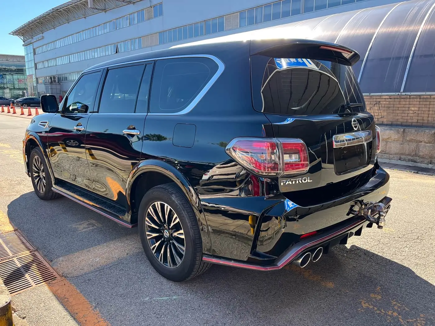 Nissan Patrol 2017 — ფოტო 6/20