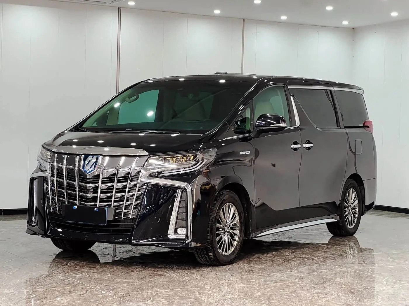 Toyota Vellfire, 2022