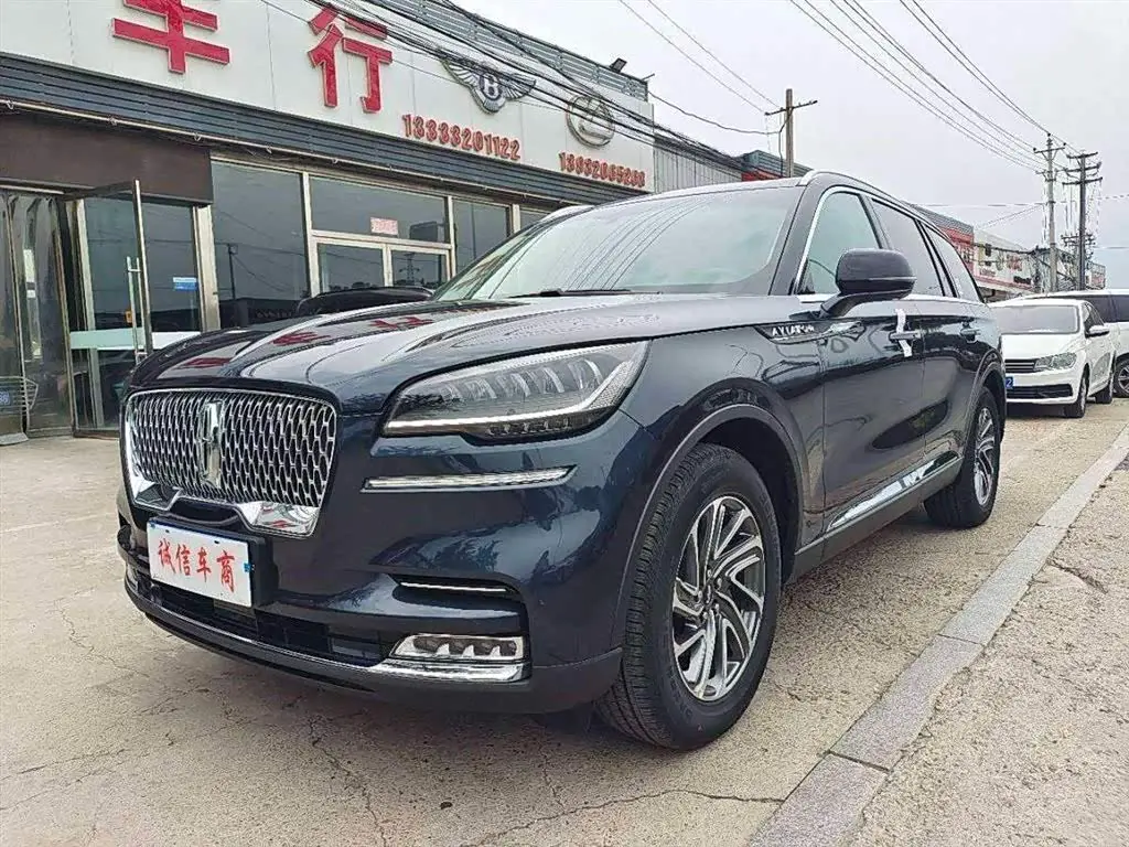 Lincoln Aviator 2023 — Фото 1/18