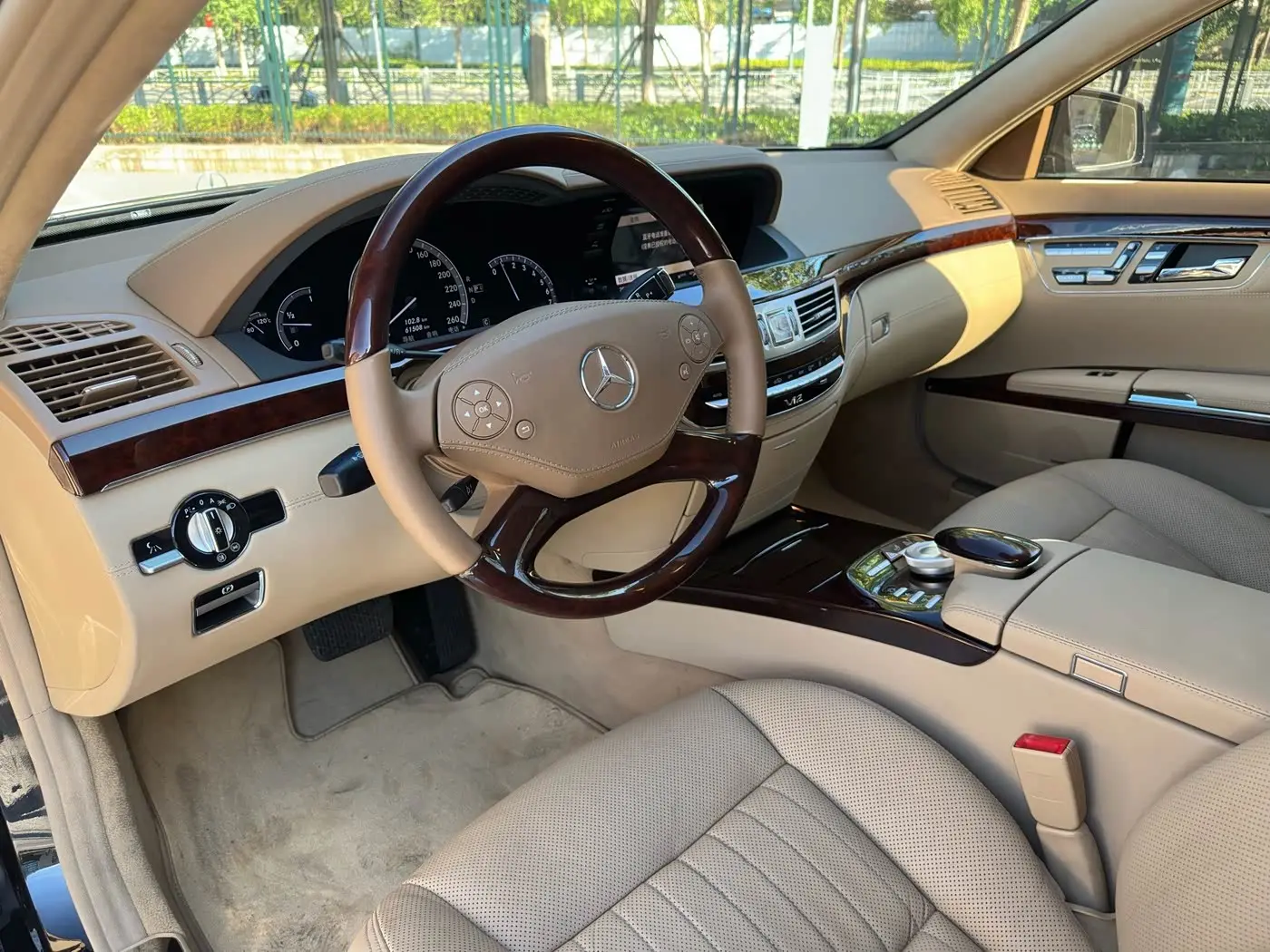 Mercedes-Benz S-Class 2010 — Фото 9/20