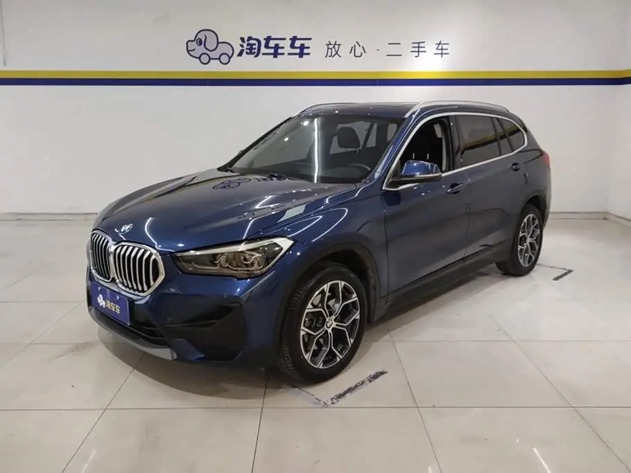 BMW X1 2023 — Фото 1/16