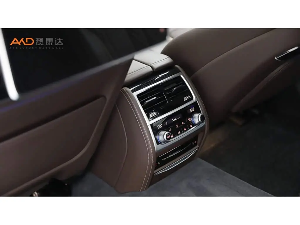BMW 7 Series 2022 — Фото 9/10