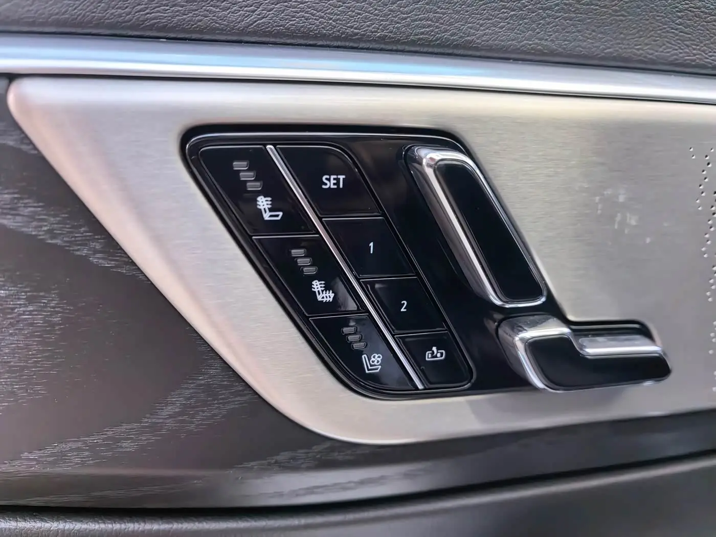 Cadillac CT6 2024 — Photo 19/20