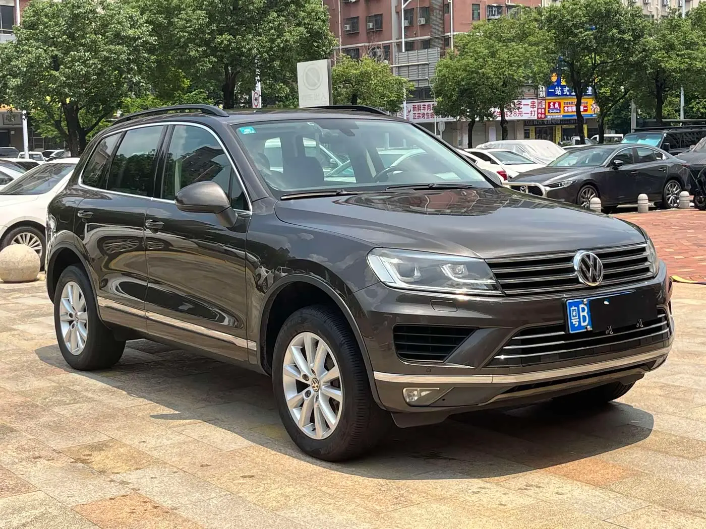 Volkswagen Touareg 2017 — Фото 3/9