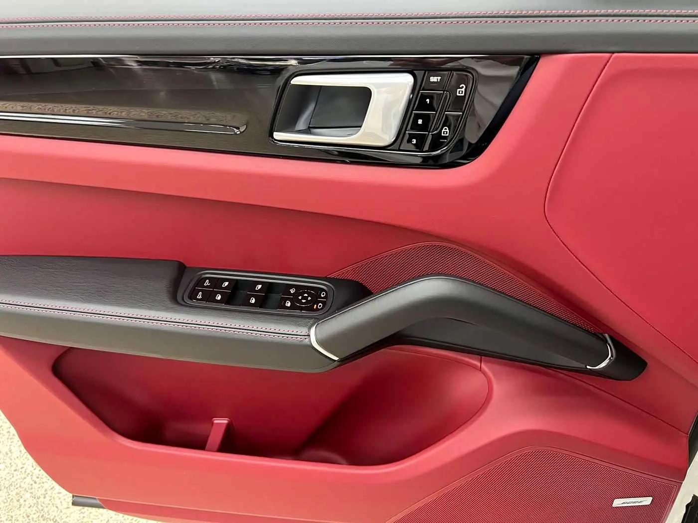 Porsche Cayenne 2020 — Şəkil 16/20