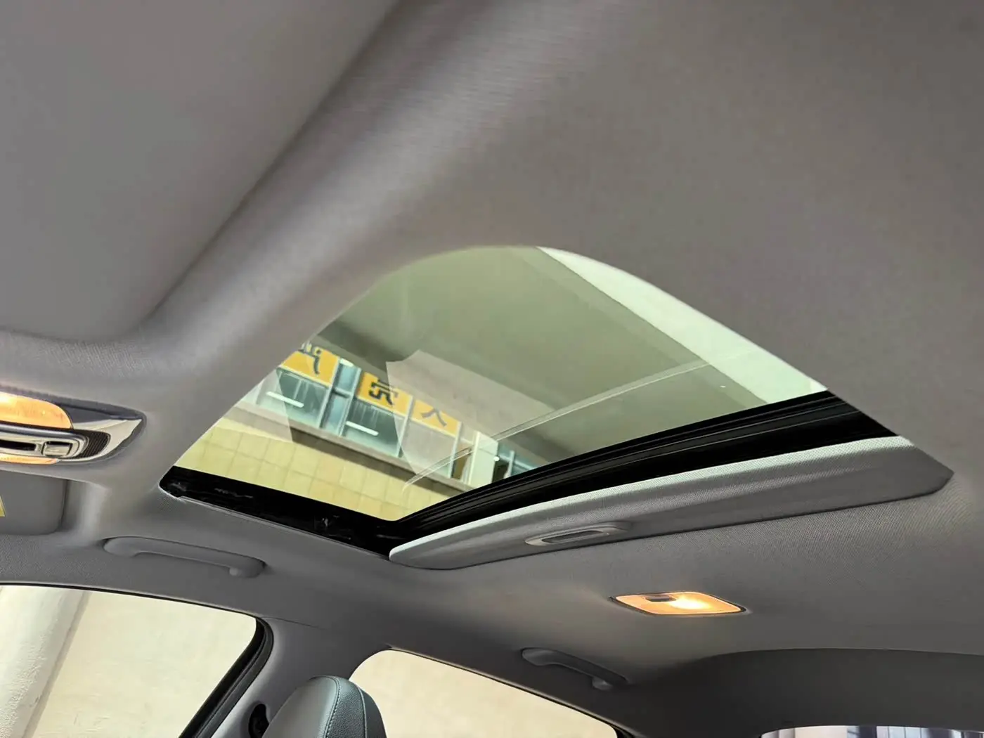 Hyundai Elantra 2024 — Photo 18/20
