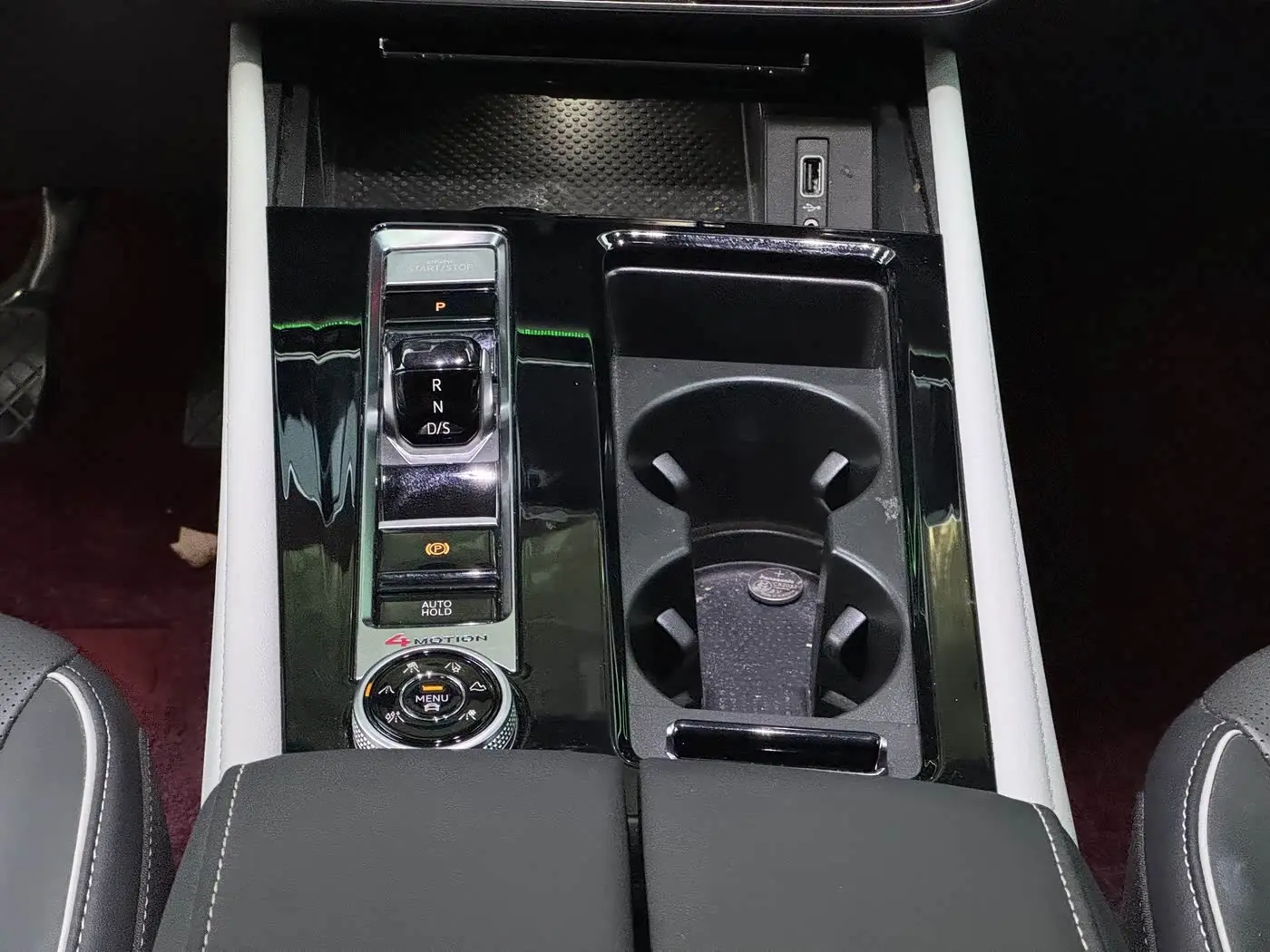 Volkswagen Teramont 2023 — Photo 12/20