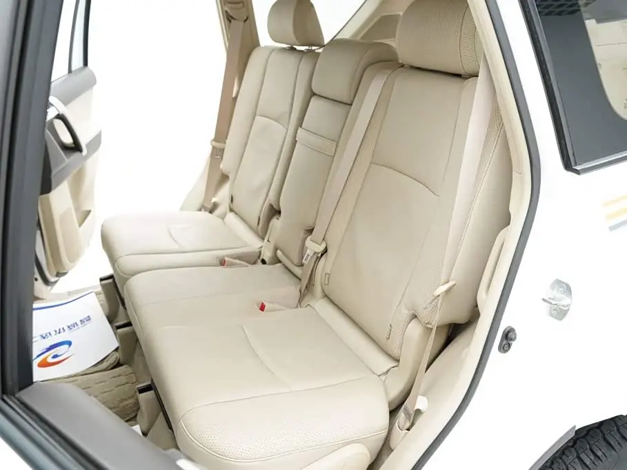 Toyota Prado 2011 — Photo 11/20