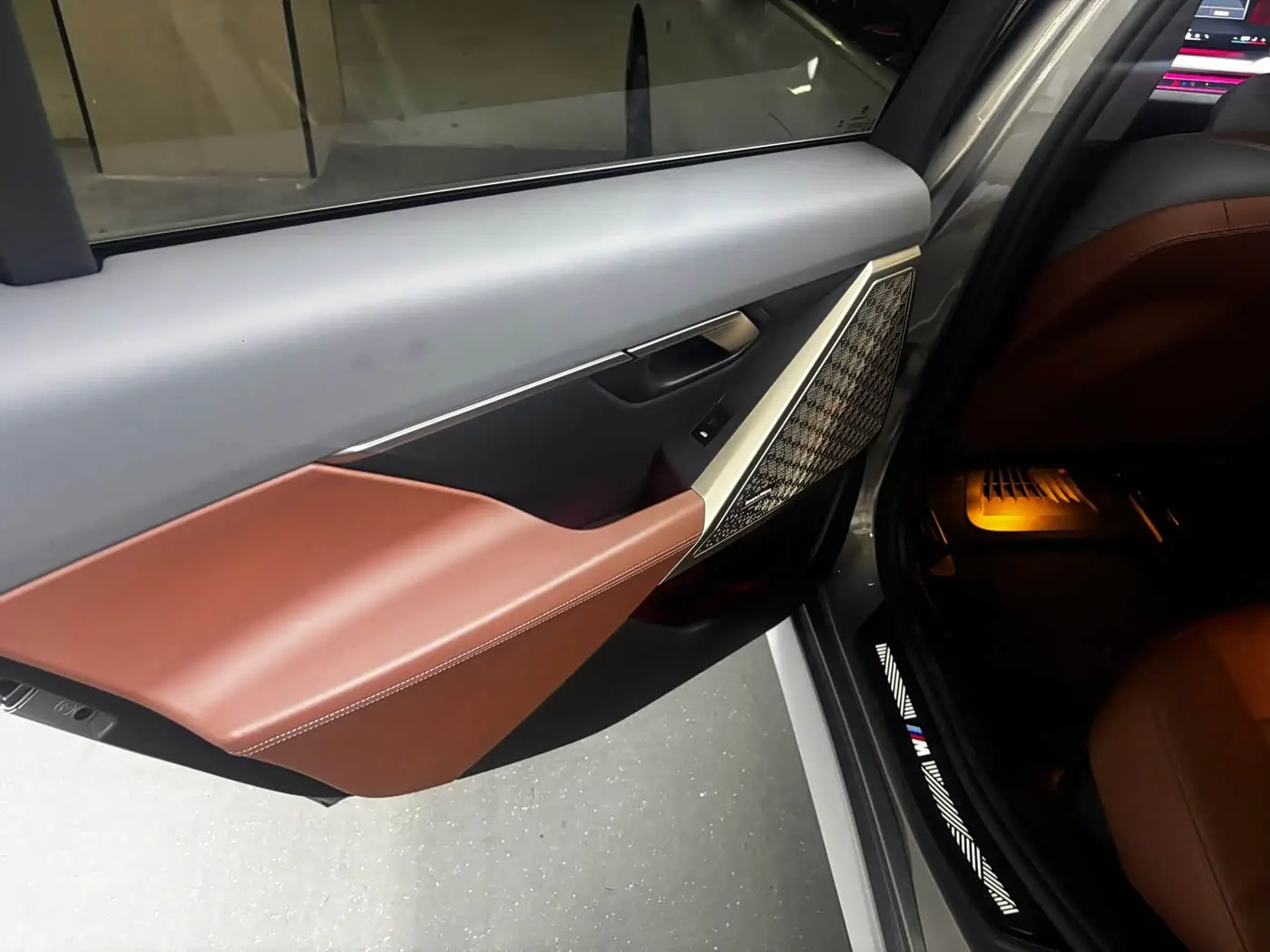 BMW 5 Series 2024 — Photo 9/18