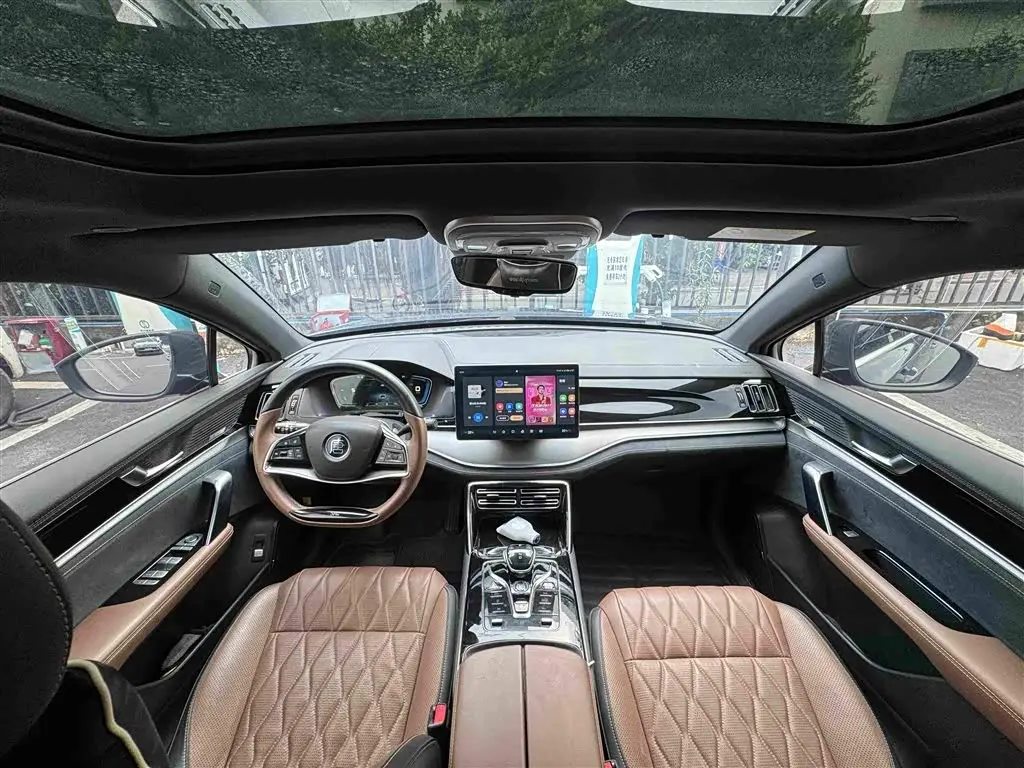 BYD Tang New Energy 2021 — Photo 5/9