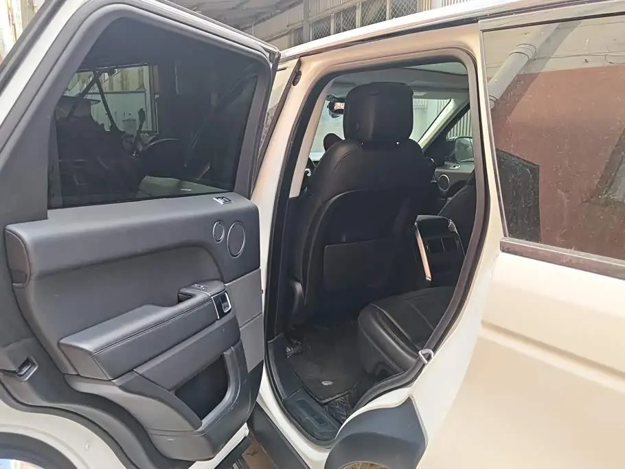 Land Rover Range Rover Sport 2019 — Фото 11/16
