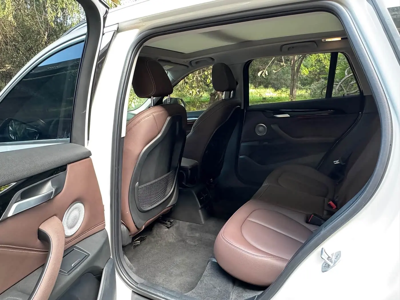BMW X1 2022 — Фото 11/17
