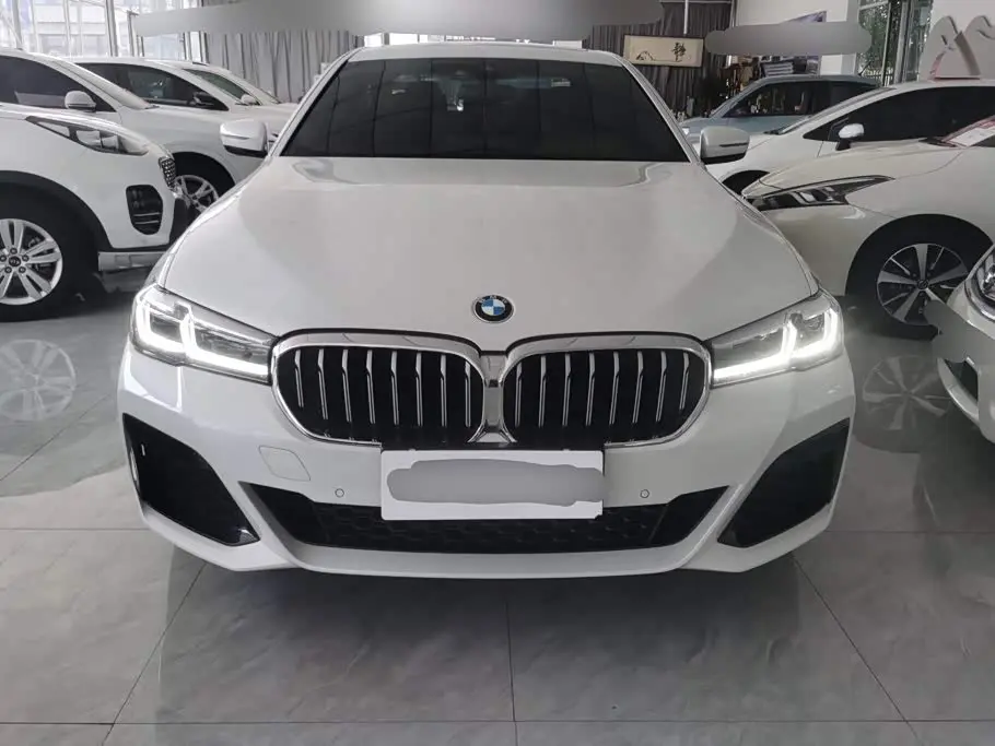 BMW 5 Series 2023 — Photo 2/16