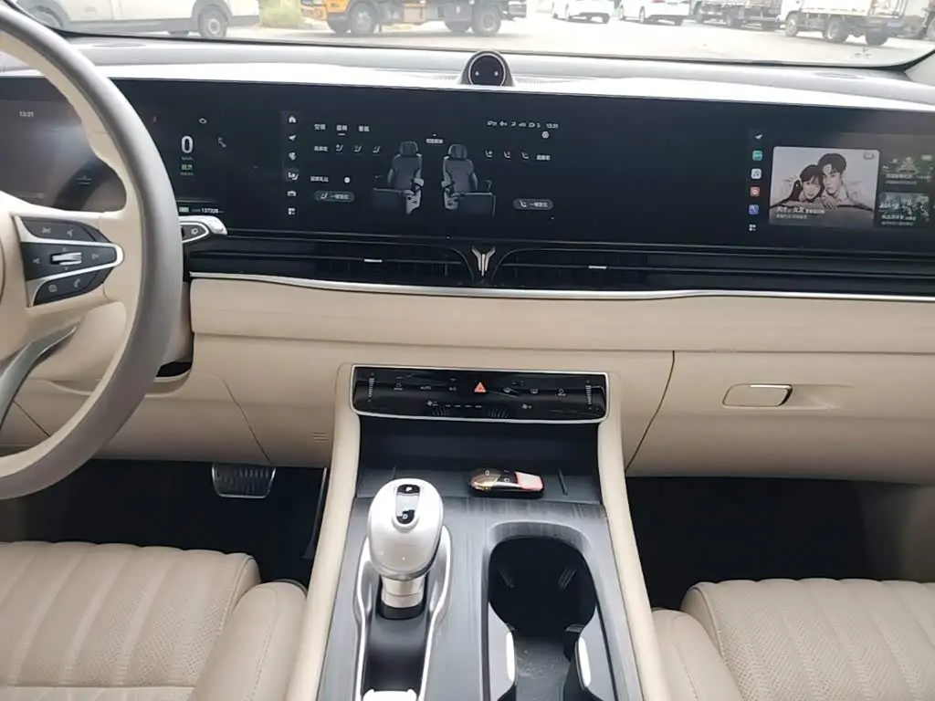 Voyah Auto Voyah Dreamer 2022 — Şəkil 10/20