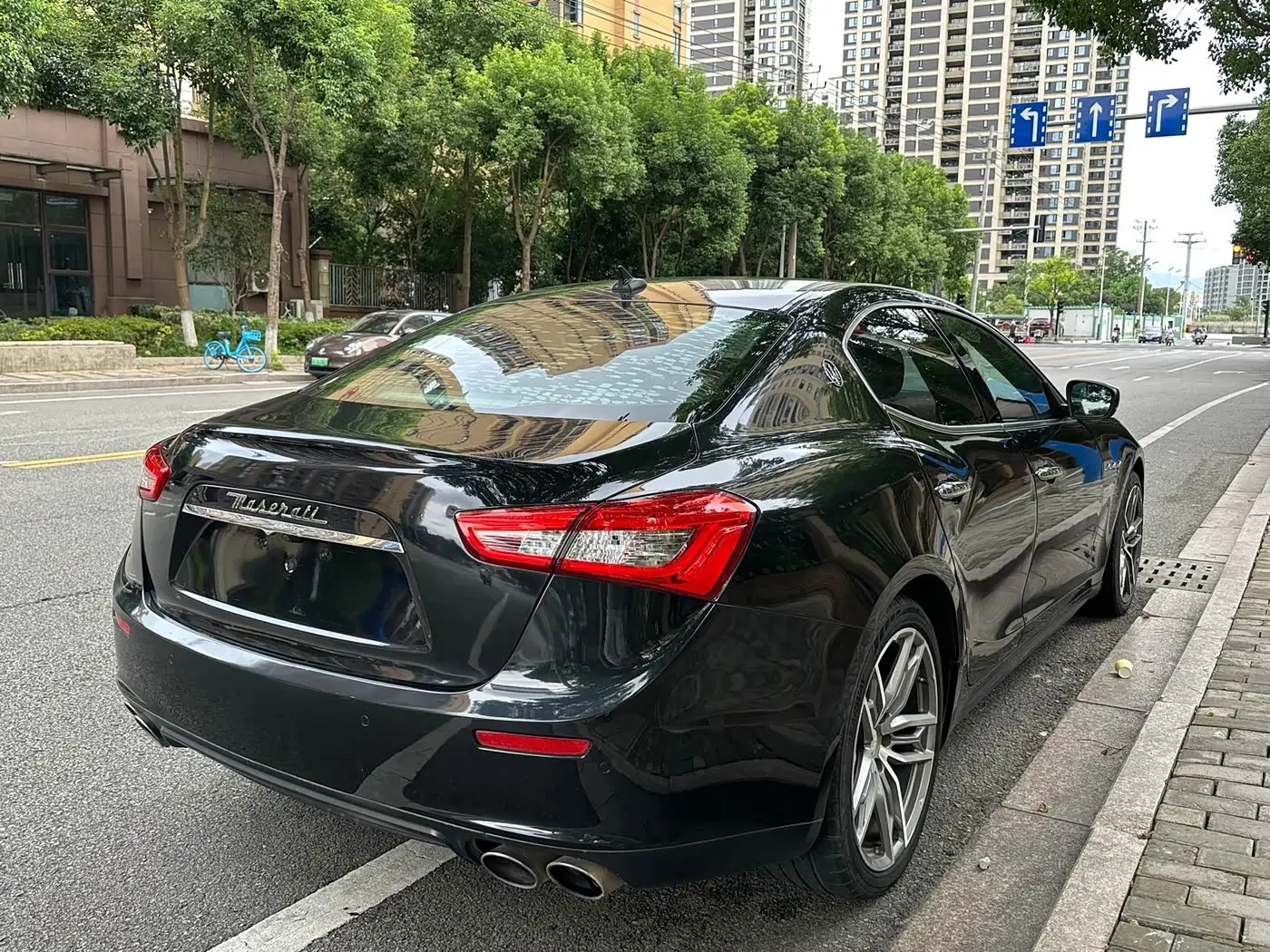 Maserati Ghibli 2017 — Photo 7/20