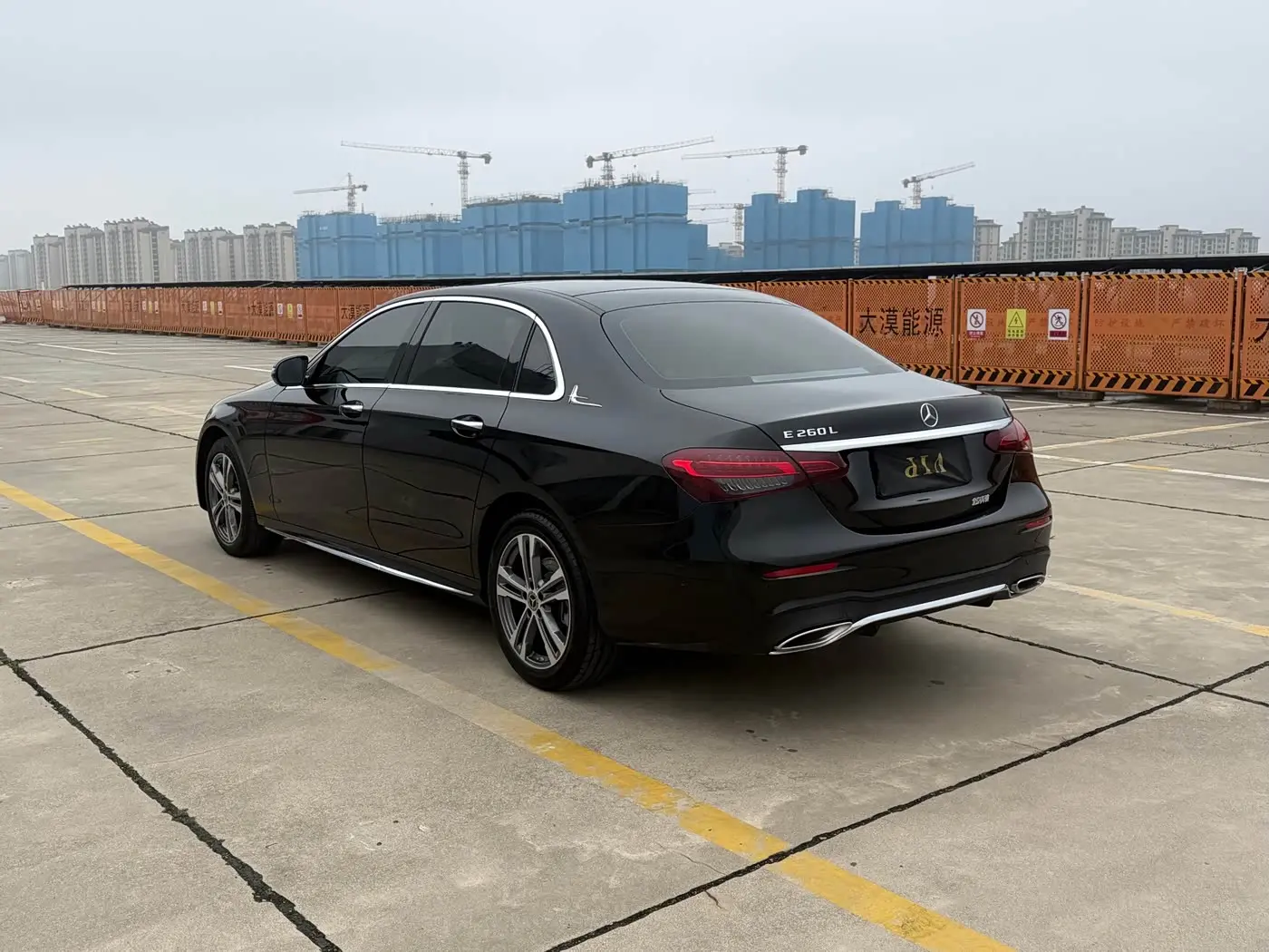 Mercedes-Benz E-Class 2022 — Photo 7/15