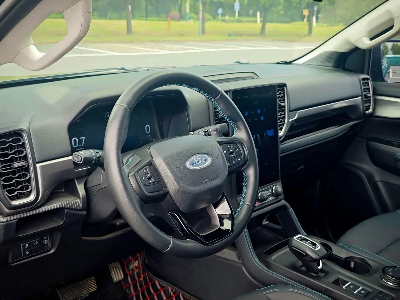 Ford Ranger 2024 — Photo 8/11