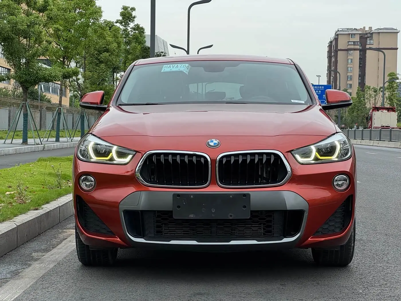 BMW X2 2019 — Photo 2/19