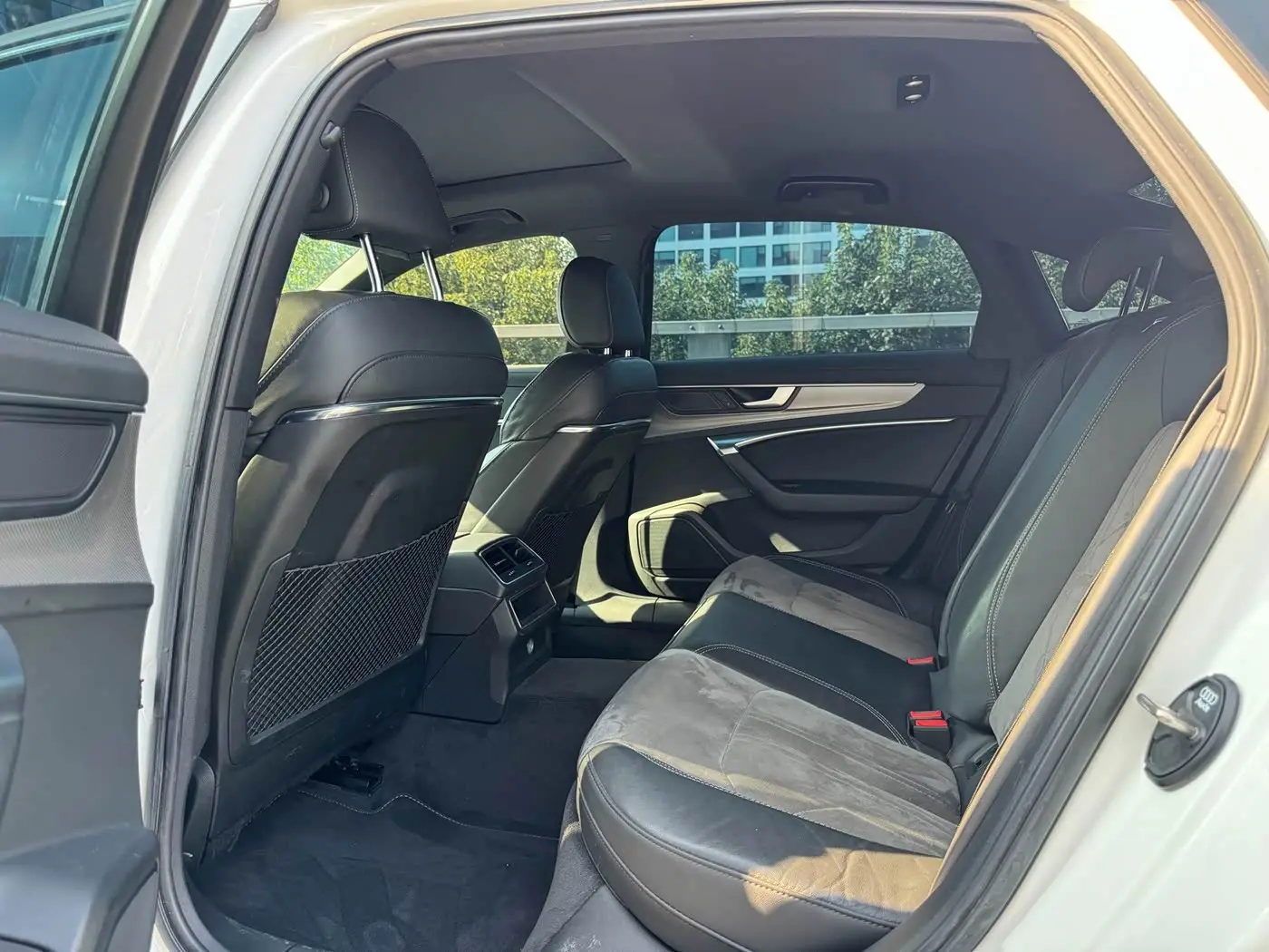 Audi A6L 2021 — Photo 9/15