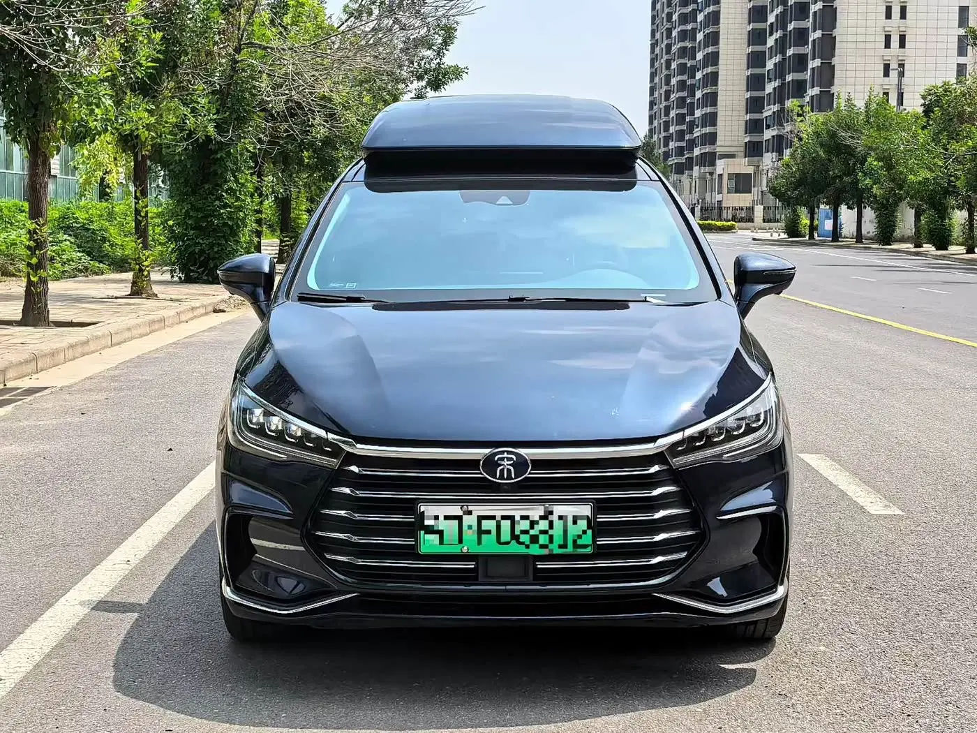 BYD Song MAX New Energy 2022 — Photo 2/9