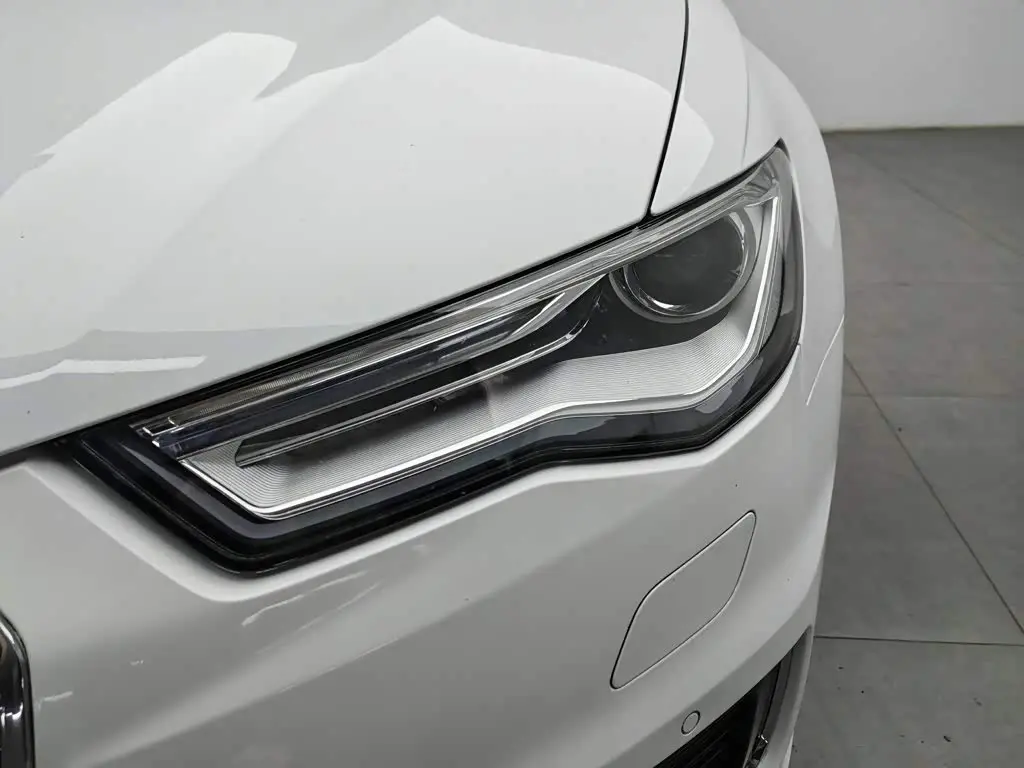 Audi A6L 2017 — Photo 7/20