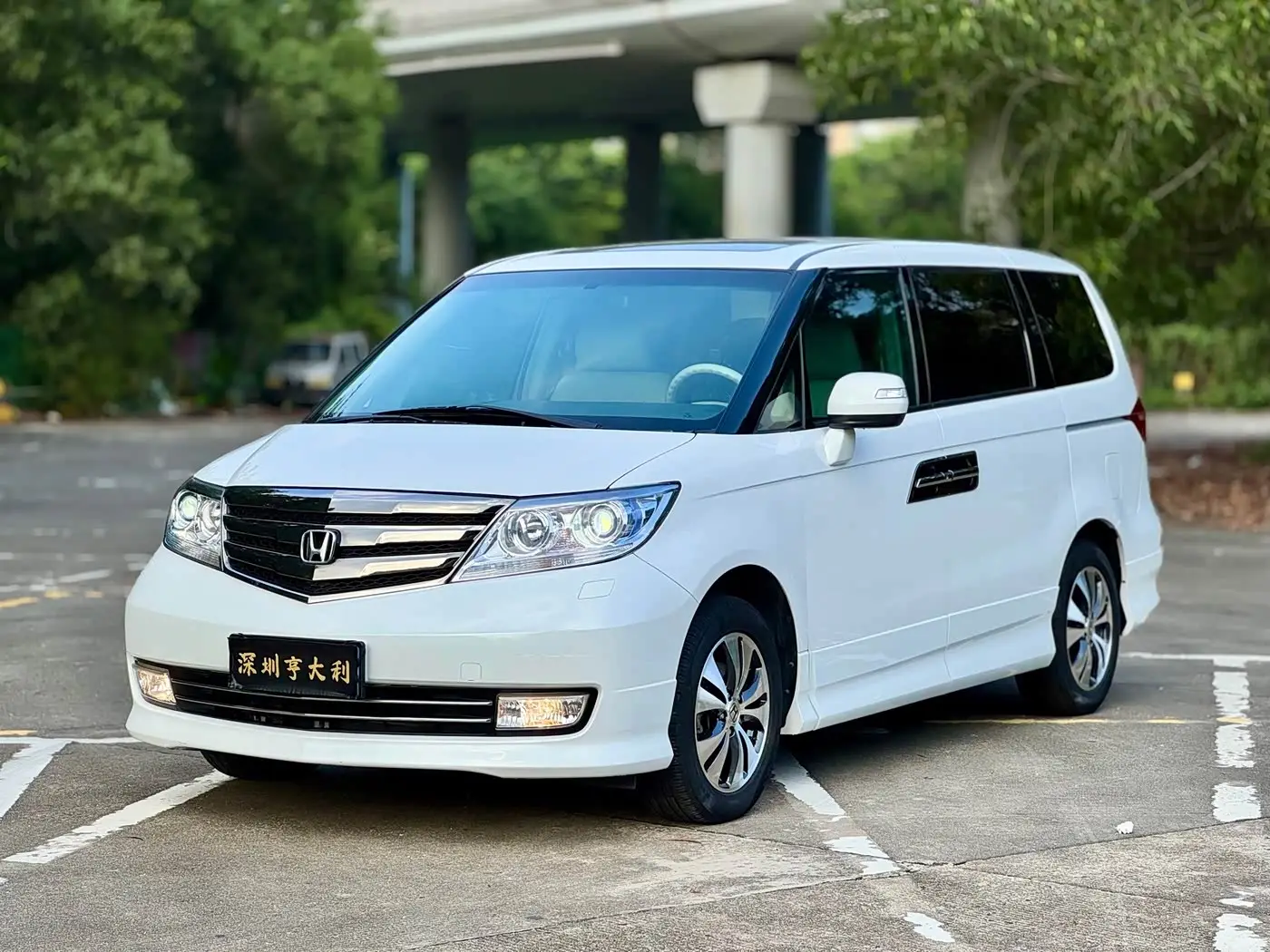 Honda Elysion, 2016