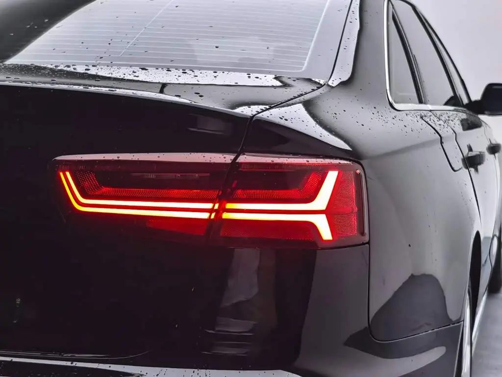 Audi A6L 2018 — Фото 19/20