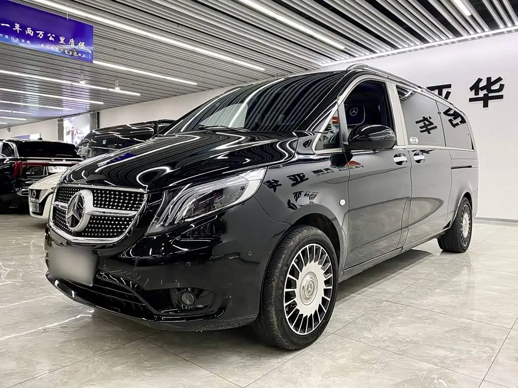 Mercedes-Benz Vito 2022 — Photo 1/20