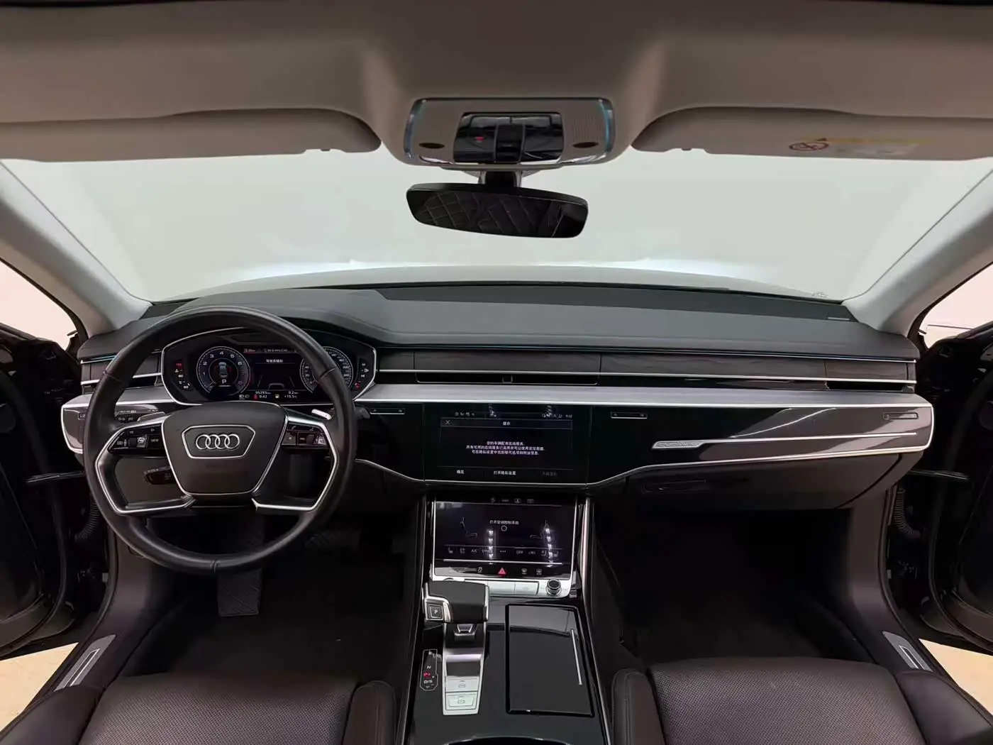 Audi A8 2022 — Photo 17/20
